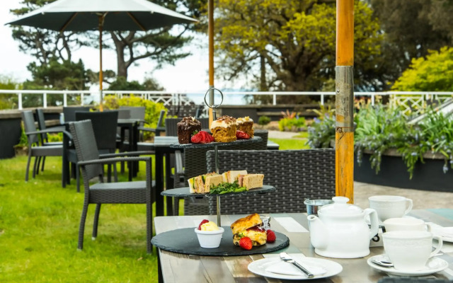 The Cliffden Hotel