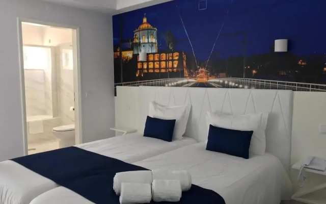 THE FOZ Beach Hotel