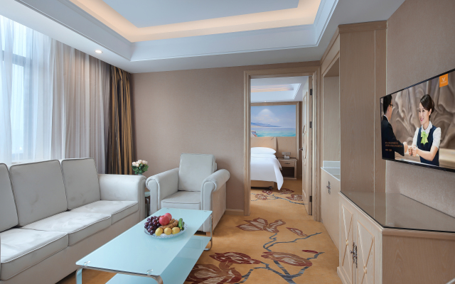 Vienna Hotel (Jiaxing Pinghu Branch)