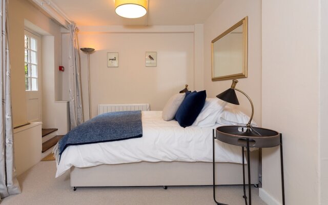 Incredible 2 Bedroom Flat next to Westminster Abbey