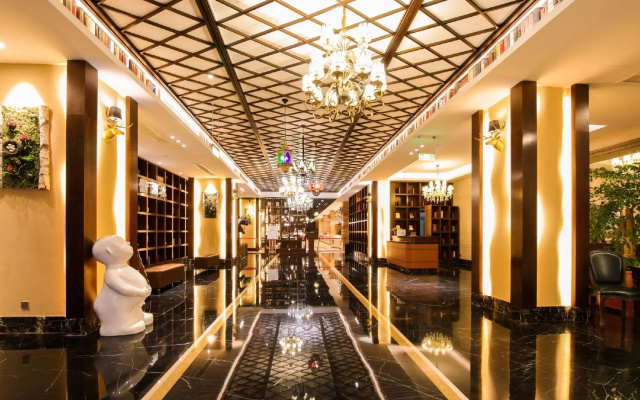 Rezen Hotel Wanda Plaza Tianwei Art Hotel