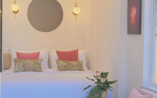 Le Macaron Boutique Hotel