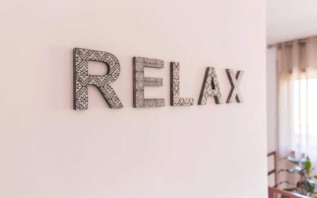 Sunset Relaxing Apt with terrace, parking & bikes