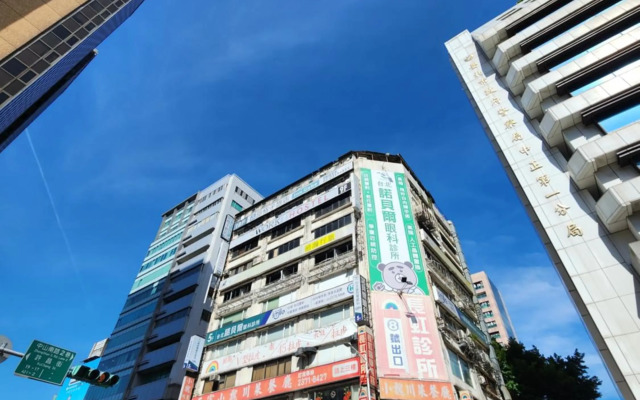 Inn Cube Taipei Main Station
