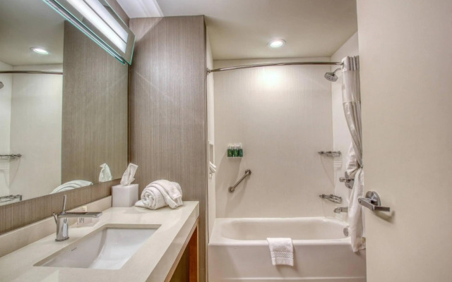 Courtyard by Marriott Fargo
