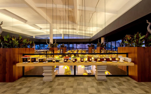 Pacific Premier Resort & Spa