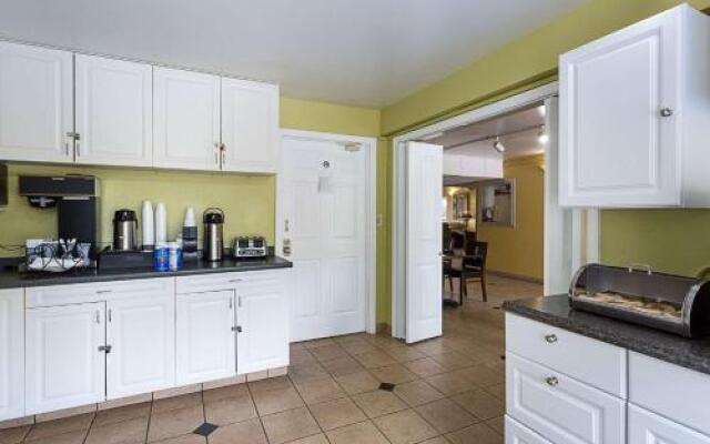 Rodeway Inn & Suites Birmingham I-59 exit 134