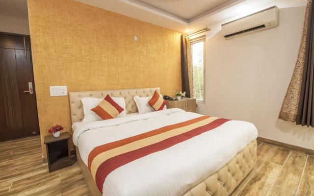 Royal Comfort Castle By OYO Rooms