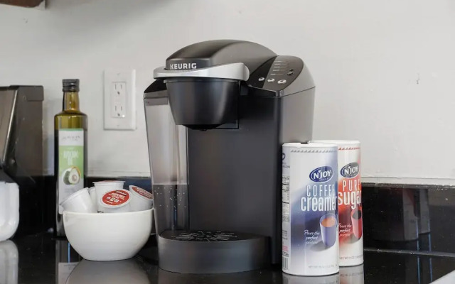 Cozy 2-Bedroom Retreat in Pacifica