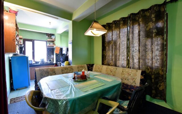 OYO 13337 Home Valley View 2BHK Naggar Road
