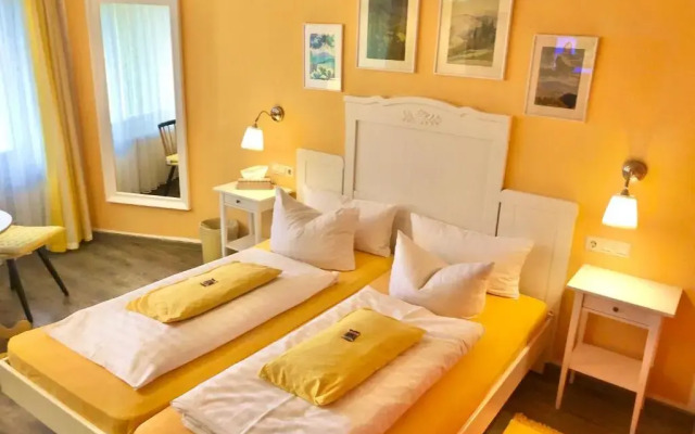 Haus Am Kurpark Hotel Garni