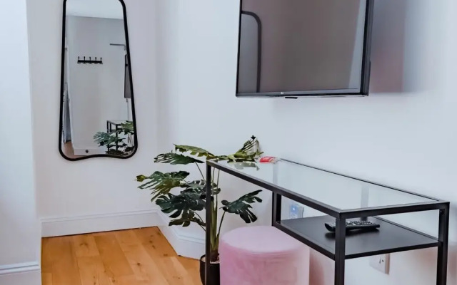 Newmarket Central Flat 3