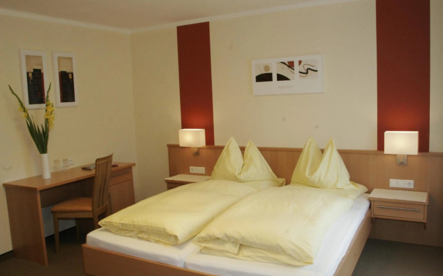 Edelweiss Apartments