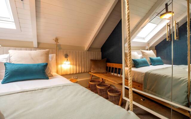 Harbour Inn Design Townhouse