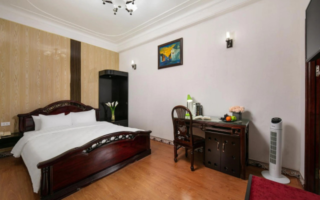 Little Diamond Hotel