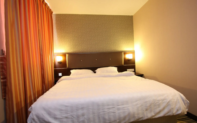 1 City Hotel