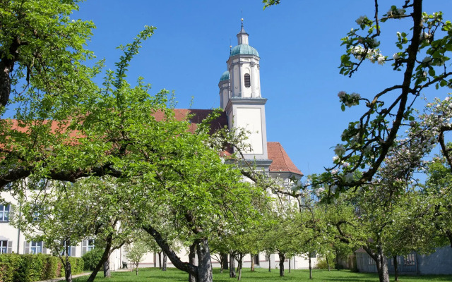 Kloster Holzen Hotel