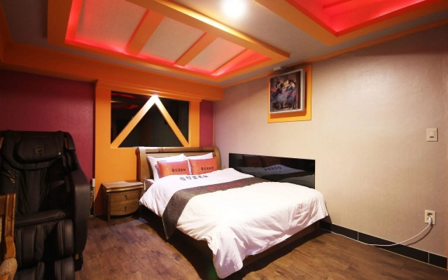 Pohang Youngil Univ Hotel Queens