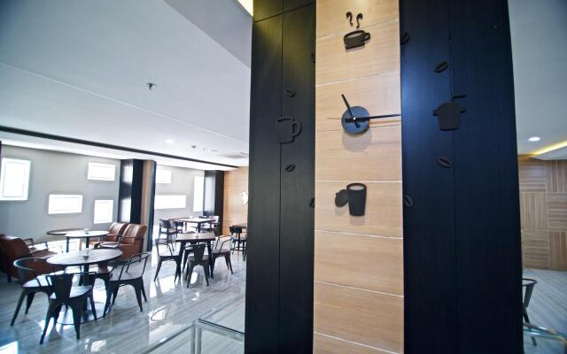 Verse Luxe Wahid Hasyim