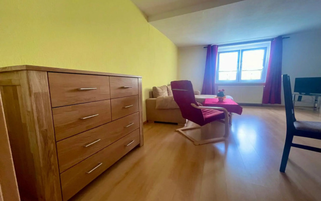 Biesdorf-verkehrsgünstig und ruhig