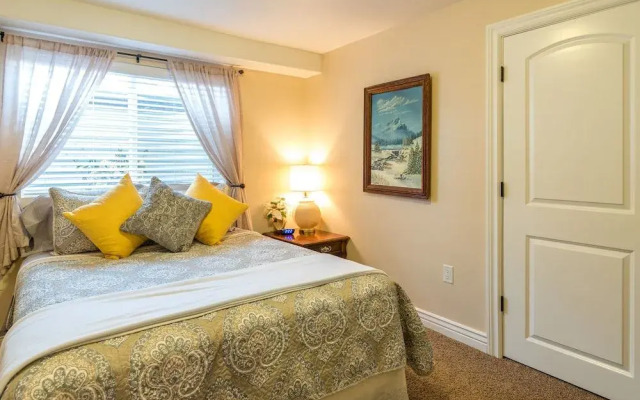 Family Crash Pad near SLC