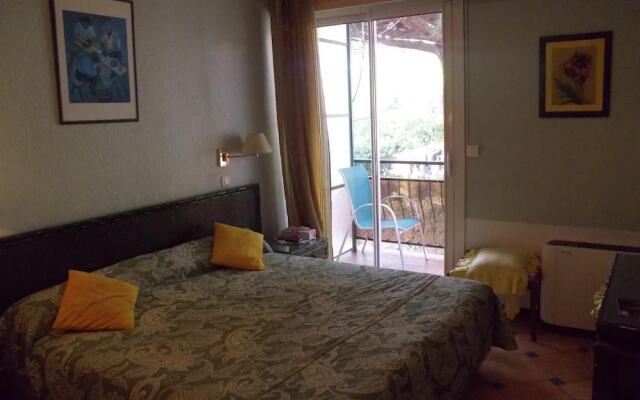 Hôtel Alizés Sénéquier