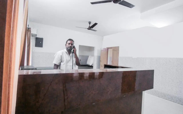 OYO Flagship 46112 Nest Residency