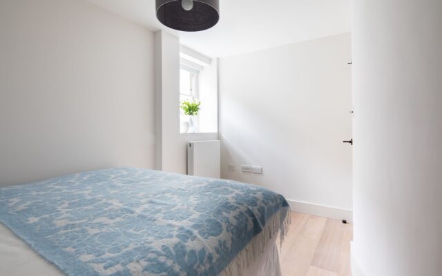 Iverna Gardens by Lime Street