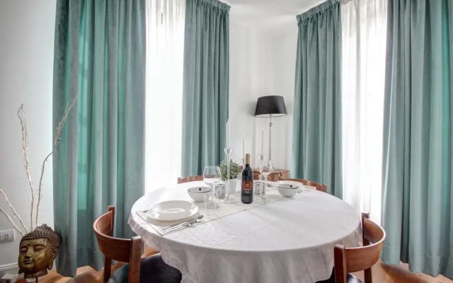 Dei Fabbri B Halldis Apartment