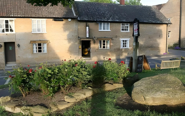 The Manor Arms