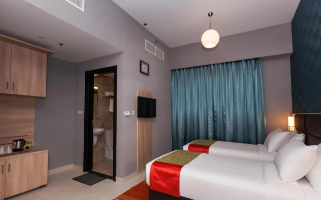 Florida Square Hotel