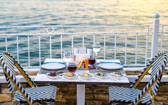 Utopia Beach Club
