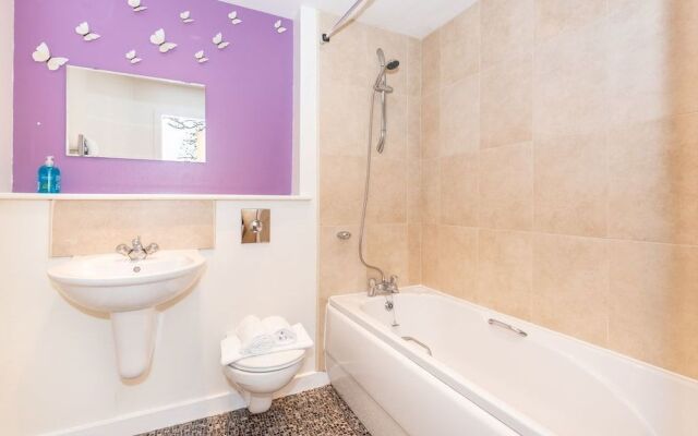 Bouverie Apartment