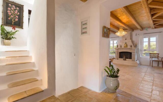 Stone Villa Louiza