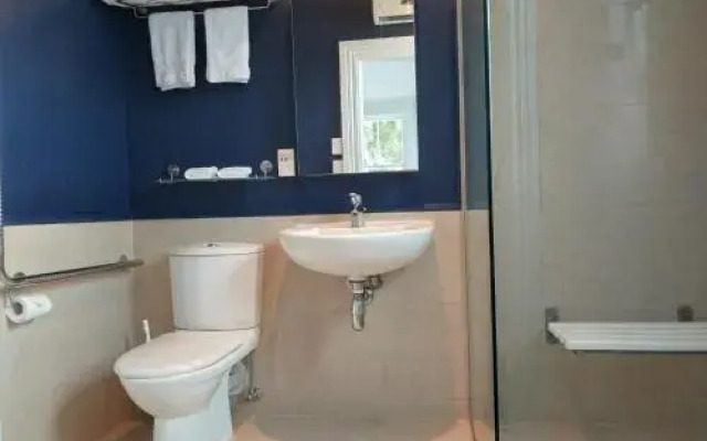 Western Springs Villa to Auckland Central Heritage Villa