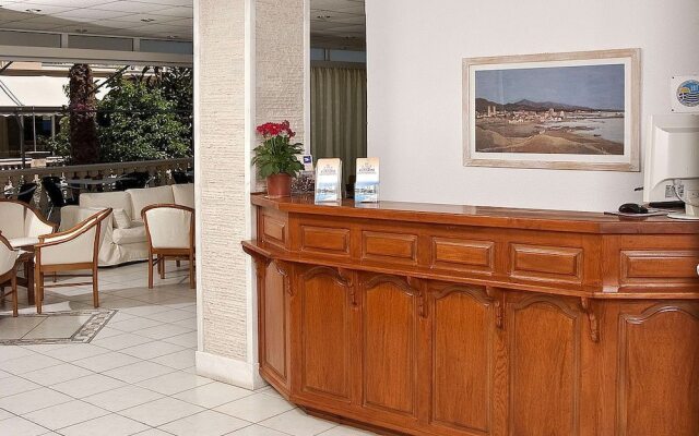 Hotel Klonos Anna