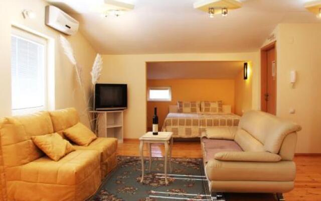 B&S Apartments