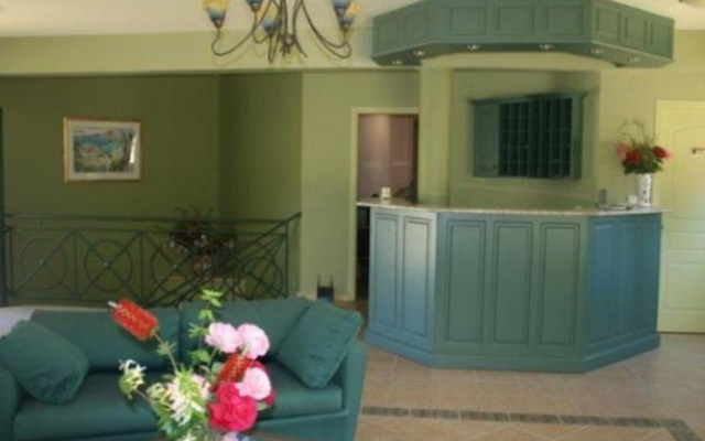 Silo Hotel Apartments