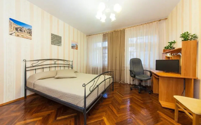 A-RENT On Naberezhnaya Griboedova