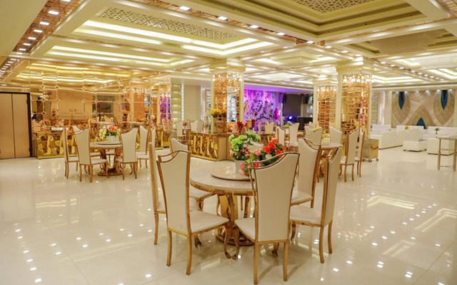 The Grand Parisian