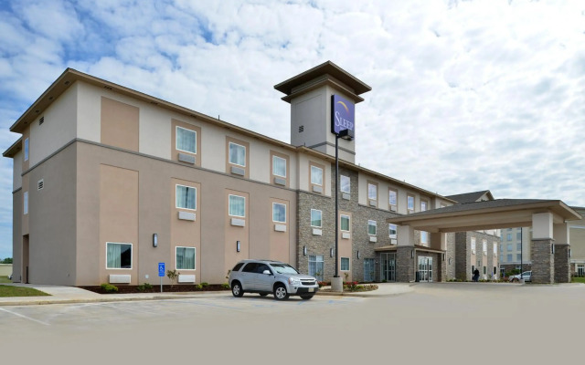Sleep Inn & Suites