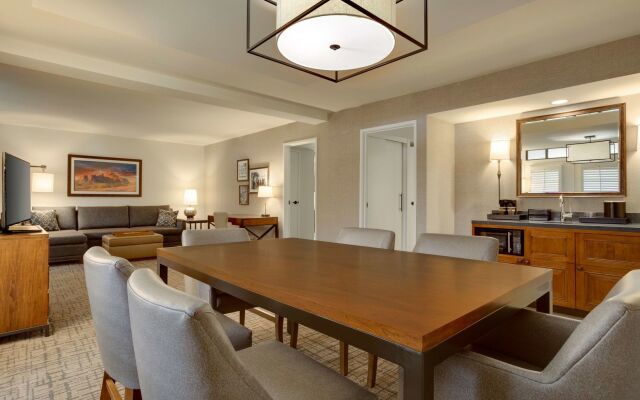 Embassy Suites by Hilton Scottsdale Resort