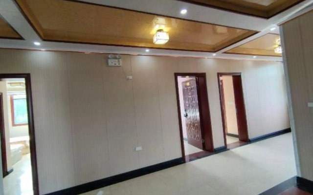 Longhushan Youjian Inn