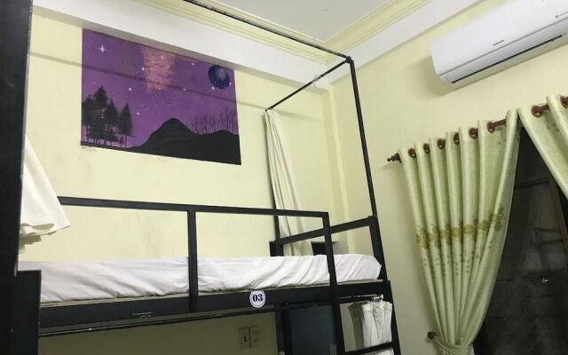 Bonjour Hostel