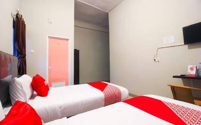 Fajar Residence by OYO Rooms