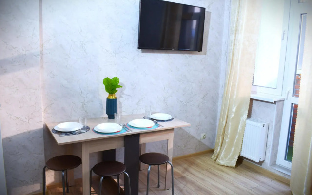 Apartments on Astrakhan Avenue, 7