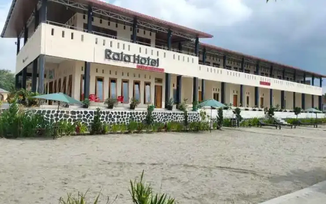Hotel Raja Samosir
