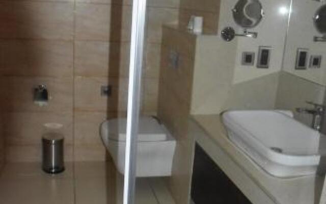 Hotel Dhroov