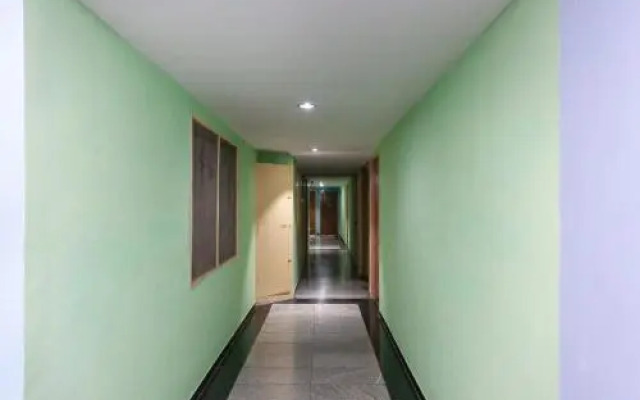 Madurai Velnachiyar Guest House by OYO Rooms