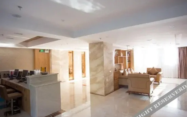 Zhuao Boutique Hotel (Chongqing Jinkai Avenue Yuanyang Light Rail Station Branch)